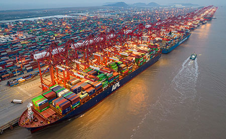 Shanghai-Port